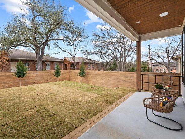 2526 Spring LN, Austin TX 78703