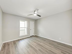 6718 Silvermine DR 804, Austin TX 78736