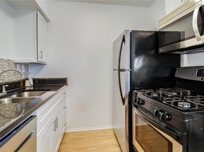 2401 Manor RD 210, Austin TX 78722