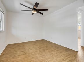2401 Manor RD 210, Austin TX 78722