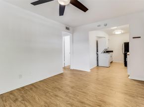 2401 Manor RD 210, Austin TX 78722