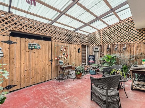 6609 Valleyside RD, Austin TX 78731