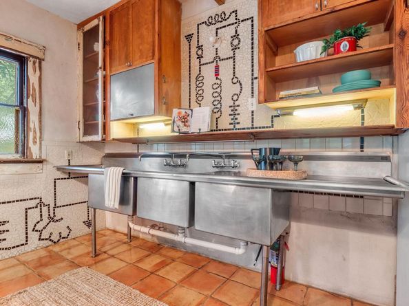 1704 Singleton Ave, Austin TX 78702
