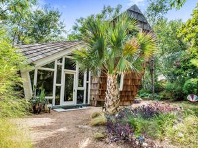 1704 Singleton Ave, Austin TX 78702