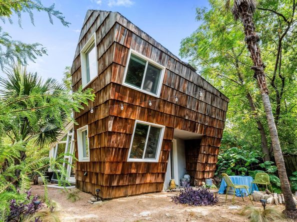 1704 Singleton Ave, Austin TX 78702