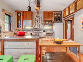 1704 Singleton Ave, Austin TX 78702