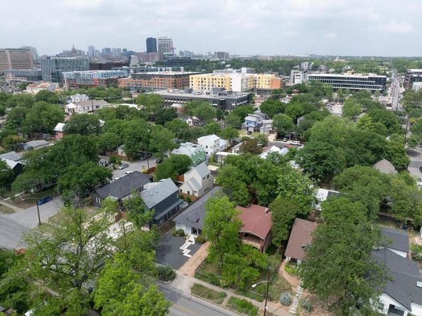 1304 E 2nd ST, Austin TX 78702