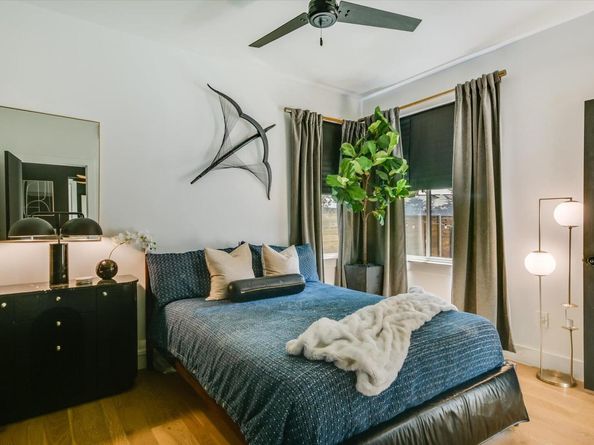 4802 Gladeview DR 2, Austin TX 78745