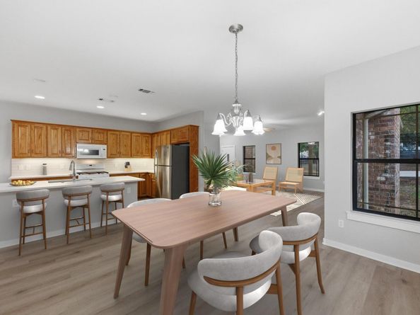 2504 Lark Glen LN, Austin TX 78748