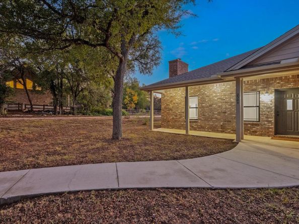 2504 Lark Glen LN, Austin TX 78748