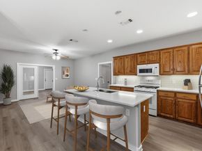 2504 Lark Glen LN, Austin TX 78748