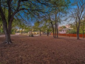 2504 Lark Glen LN, Austin TX 78748