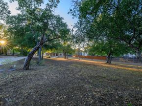 2504 Lark Glen LN, Austin TX 78748