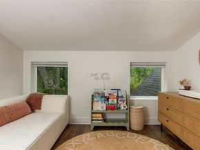 1129 Henninger ST B, Austin TX 78702