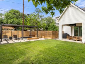1129 Henninger ST B, Austin TX 78702