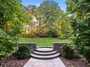 119 Proprietors Crossing, New Canaan CT 06840