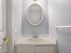 33 Talbot Lane 4, Greenwich CT 06830