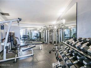 25 Forest Street 11M, Stamford CT 06901