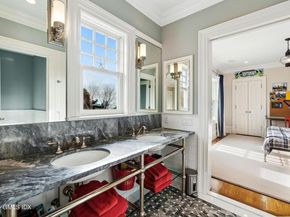 16 Indian Point Lane, Riverside CT 06878