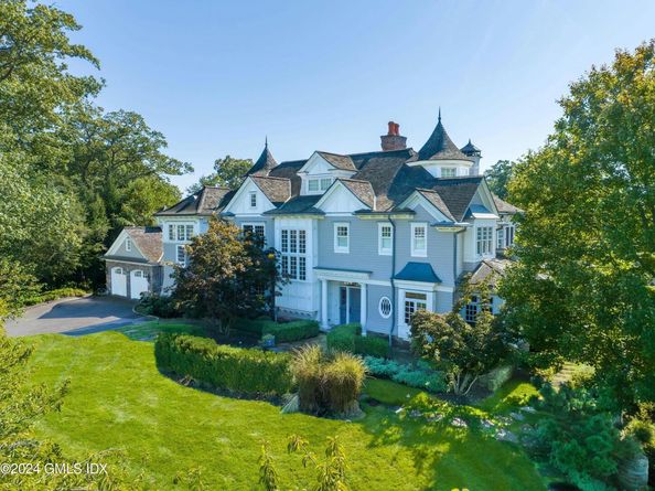 16 Indian Point Lane, Riverside CT 06878