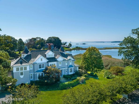 16 Indian Point Lane, Riverside CT 06878