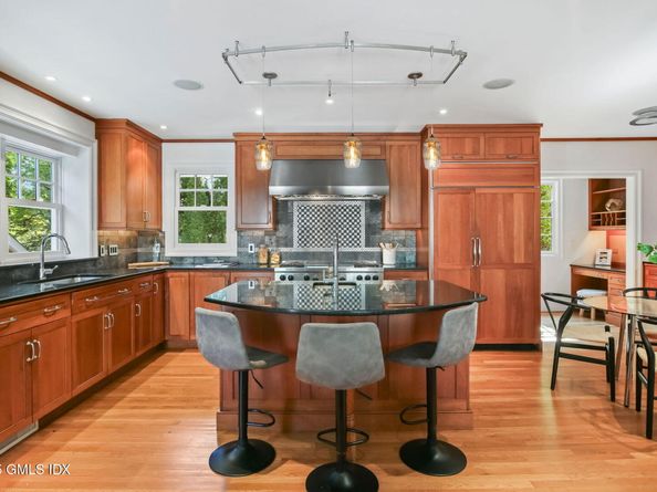1 Sound View Terrace, Greenwich CT 06830