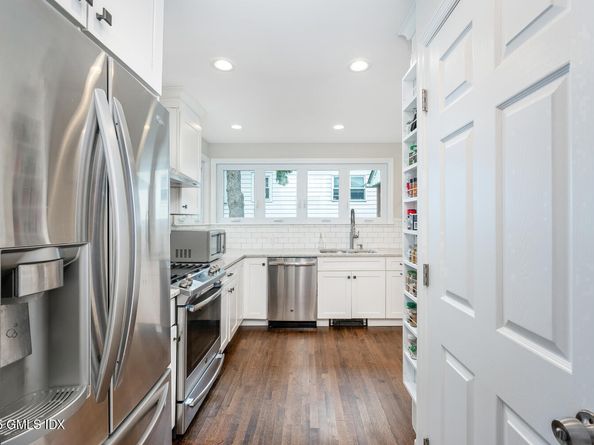 19 High Street, Greenwich CT 06830