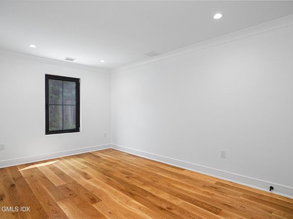 20 Sound Beach Avenue, Old Greenwich CT 06870