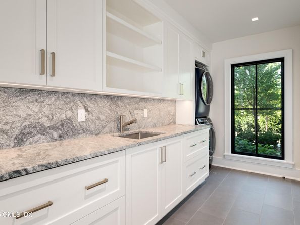 7 Parsonage Road, Greenwich CT 06830