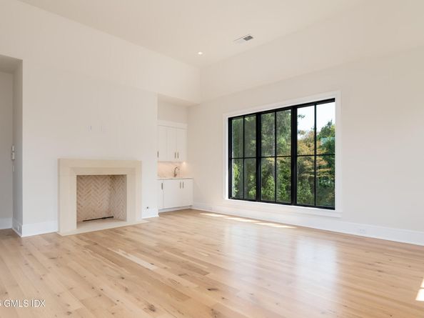 7 Parsonage Road, Greenwich CT 06830