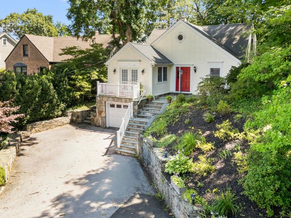 15 Ridge Road, Cos Cob CT 06807