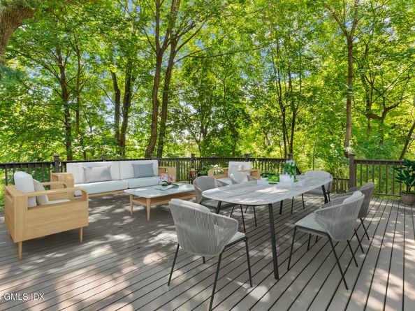 15 Ridge Road, Cos Cob CT 06807