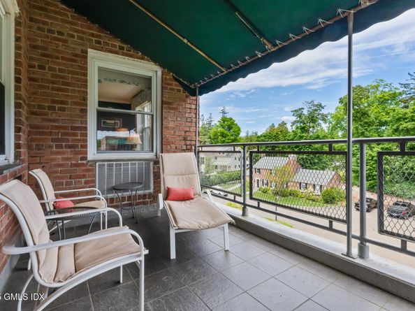 4 Putnam Hill 4G, Greenwich CT 06830