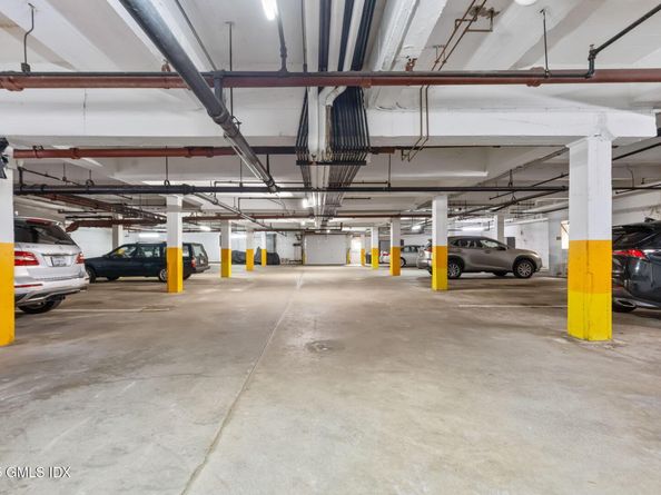 4 Putnam Hill 4G, Greenwich CT 06830