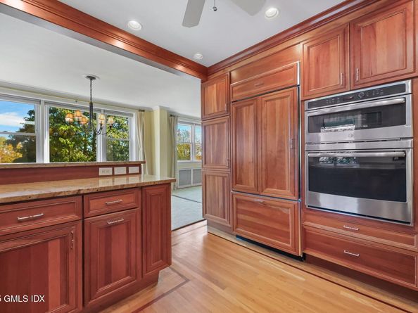 4 Putnam Hill 4G, Greenwich CT 06830