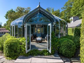 33 Meadow Wood Drive, Greenwich CT 06830
