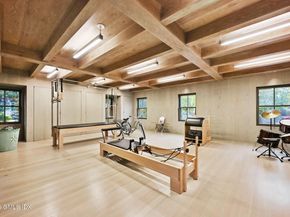 16 N Martin Dale, Greenwich CT 06830