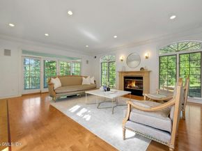 39 Running Brook Lane, New Canaan CT 06840