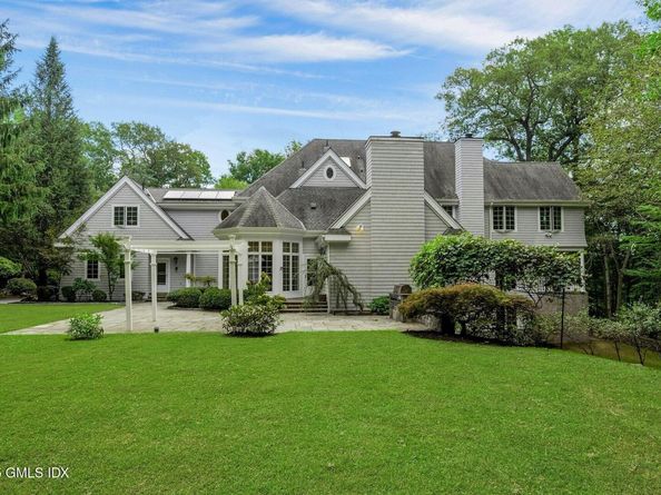 39 Running Brook Lane, New Canaan CT 06840