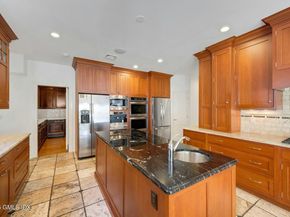 39 Running Brook Lane, New Canaan CT 06840