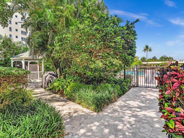 1000 Lowry Street 7f, Delray Beach FL 33483