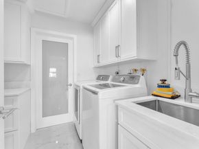 8711 NW 18th St, Pembroke Pines FL 33024