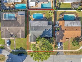 8711 NW 18th St, Pembroke Pines FL 33024
