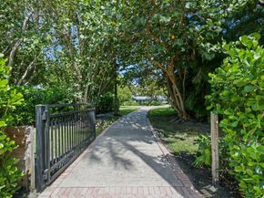 920 Hibiscus Lane, Delray Beach FL 33444