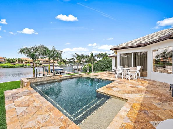2117 N Suzanne Circle, North Palm Beach FL 33408