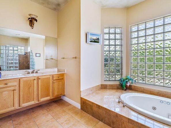 2117 N Suzanne Circle, North Palm Beach FL 33408
