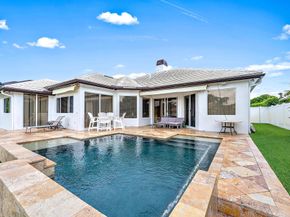 2117 N Suzanne Circle, North Palm Beach FL 33408