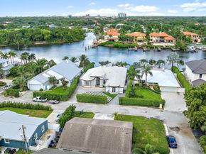 2117 N Suzanne Circle, North Palm Beach FL 33408