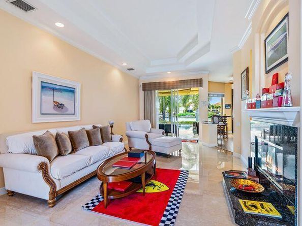 2117 N Suzanne Circle, North Palm Beach FL 33408