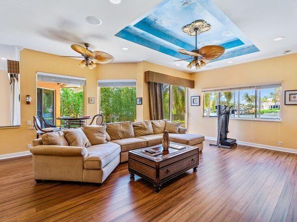 2117 N Suzanne Circle, North Palm Beach FL 33408